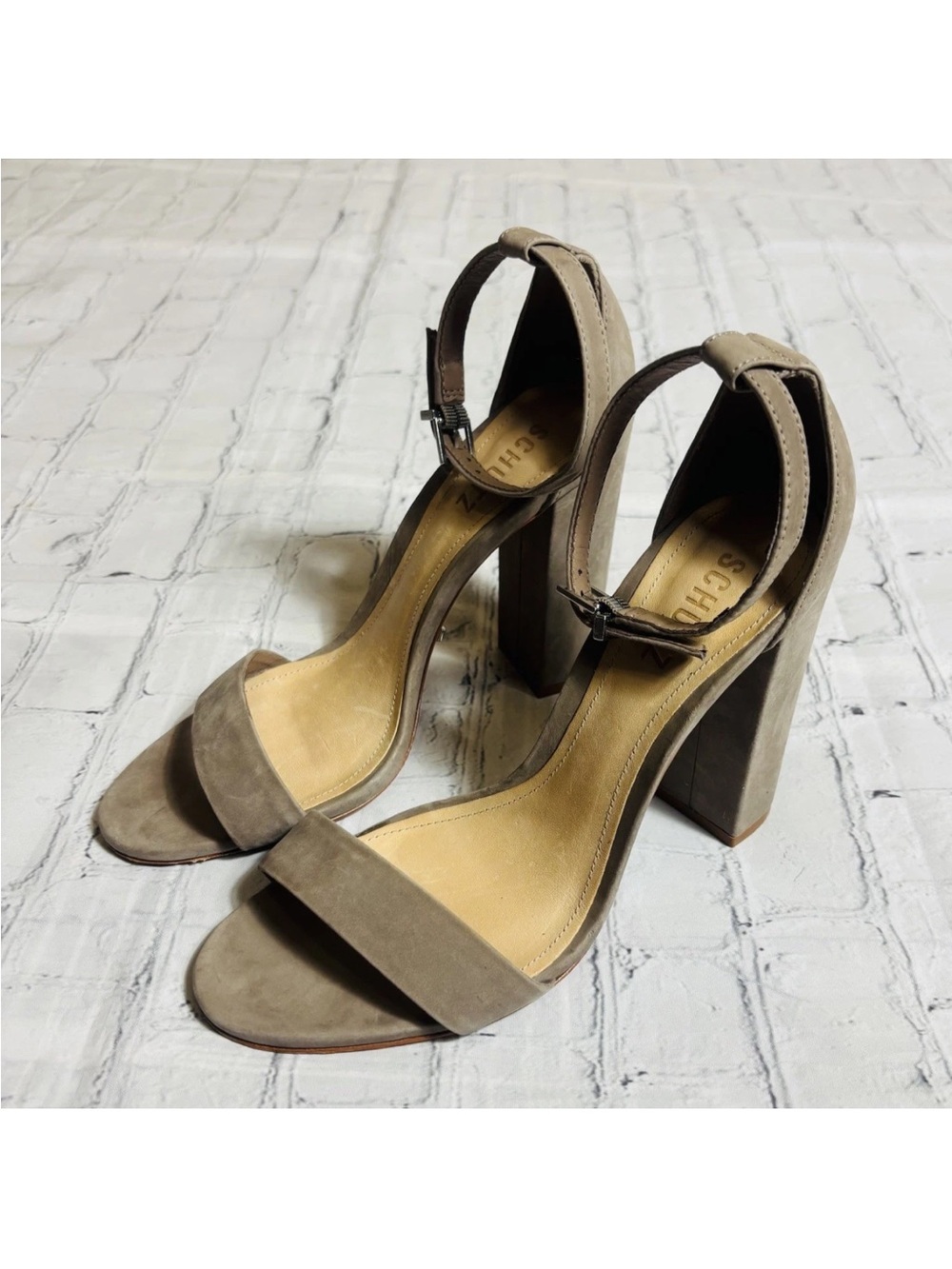 Schutz Enida Block Heel Ankle Strap Shoes Taupe Lightwood Suede Size 8.5B - Picture 2 of 12